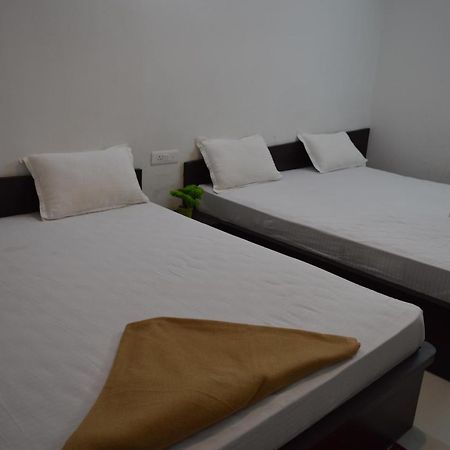 Nagina Palace Hotel Bodh Gaya Luaran gambar