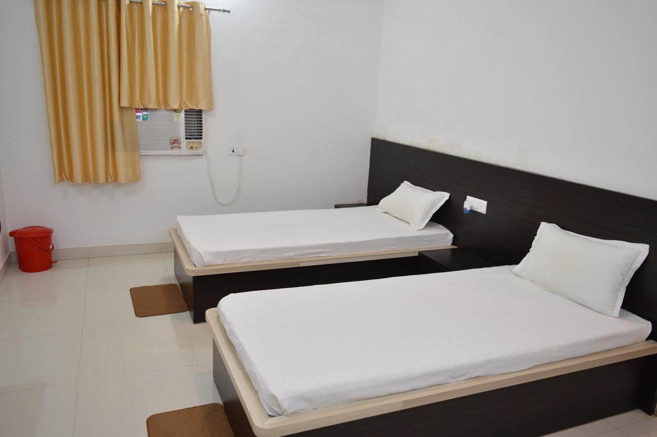 Nagina Palace Hotel Bodh Gaya Luaran gambar