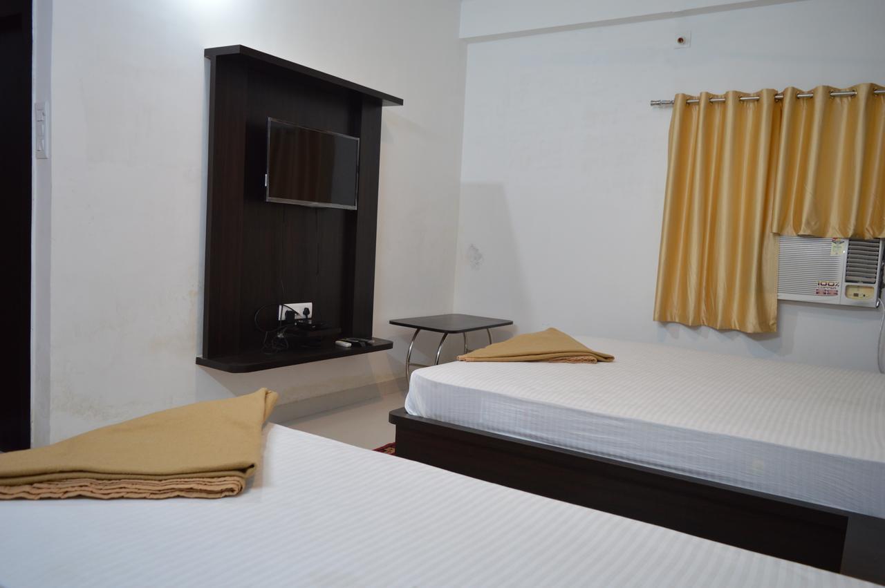 Nagina Palace Hotel Bodh Gaya Luaran gambar